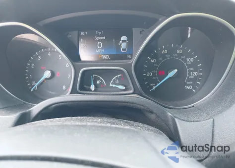 2015 Ford Focus Se z USA, uszkodzony, nr VIN 1FADP3F2XFL237938